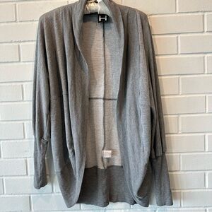 H by Bordeaux - gray cardigan - size S